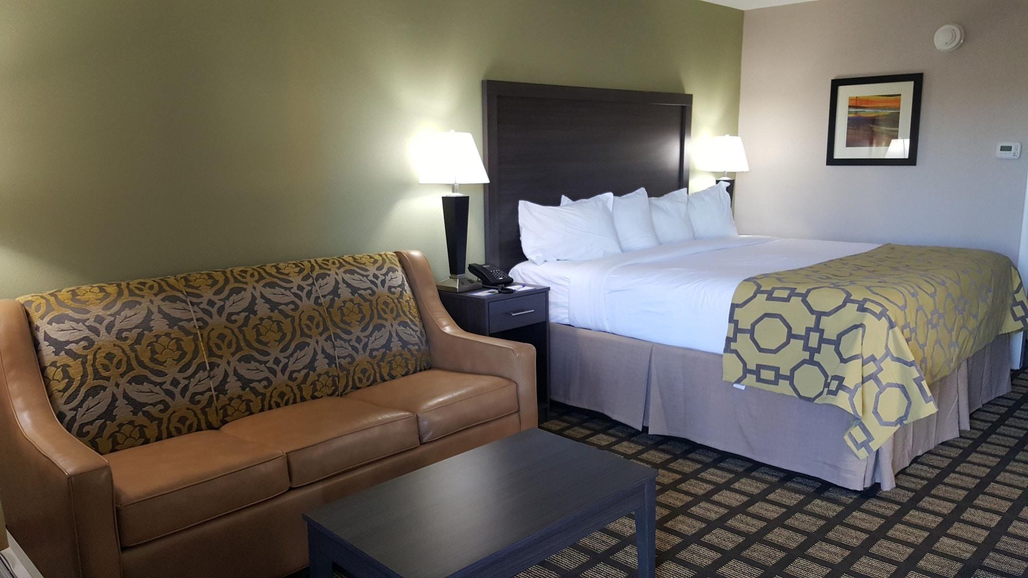 Baymont By Wyndham Clarksville Exterior photo